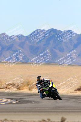 media/Jan-08-2022-SoCal Trackdays (Sat) [[1ec2777125]]/Turn 4 (1145am)/